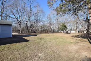 371 Oceanside St, Islip Terrace, NY 11752 - Photo 37