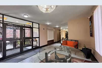 141-05 Pershing Crescent #416, Briarwood, NY 11435 - Photo 13