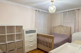 141-05 Pershing Crescent, Briarwood, NY 11435 - Photo 7