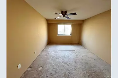 45 Newbrook Lane #45, Bay Shore, NY 11706 - Photo 7