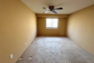 45 Newbrook Ln, Bay Shore, NY 11706 - Photo 7