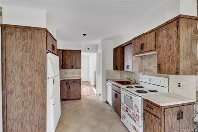 101 Beverly Place, Levittown, NY 11756 - Photo 9