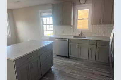 614 Monroe Boulevard #Upper, Long Beach, NY 11561 - Photo 5