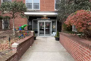 151-05 Cross Island Pkwy, Whitestone, NY 11357 - Photo 27