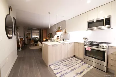 13103 40th Road #18V, Flushing, NY 11354 - Photo 1