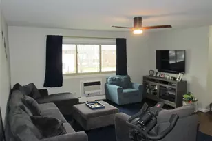 2435 Union Blvd, Islip, NY 11751 - Photo 7