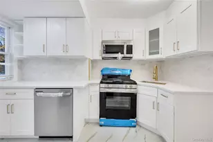 192-23 116th Rd, Saint Albans, NY 11412 - Photo 15