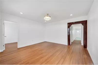 19223 116th Road, Saint Albans, NY 11412 - Photo 5