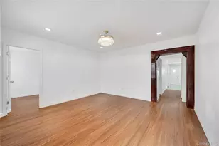 192-23 116th Rd, Saint Albans, NY 11412 - Photo 5