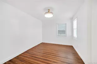 192-23 116th Rd, Saint Albans, NY 11412 - Photo 19