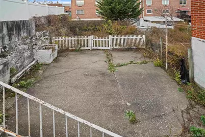 6911 62nd Drive, Middle Village, NY 11379 - Photo 25