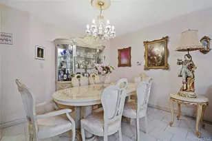 69-11 62nd Dr, Middle Village, NY 11379 - Photo 9