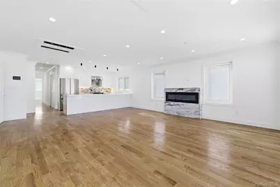 550 E Harrison Street, Long Beach, NY 11561 - Photo 3