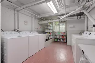 366 Stewart Ave, Garden City, NY 11530 - Photo 15