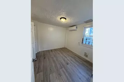 849 E 221st Street, Bronx, NY 10467 - Photo 11