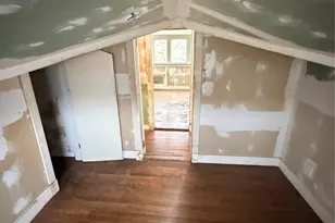 244 Tibbetts Rd, Yonkers, NY 10705 - Photo 7