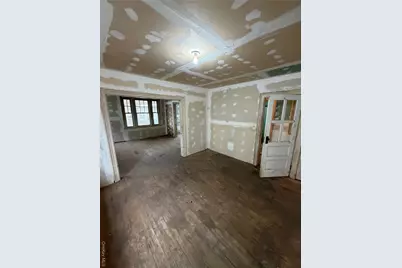 244 Tibbetts Road, Yonkers, NY 10705 - Photo 15