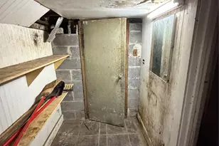 244 Tibbetts Rd, Yonkers, NY 10705 - Photo 25