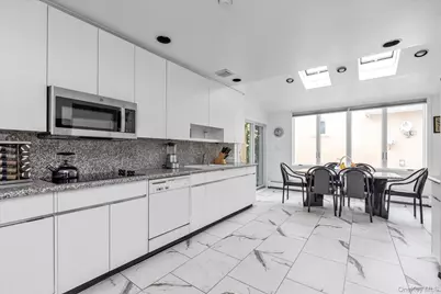 895 Cherry Lane, Woodmere, NY 11581 - Photo 9