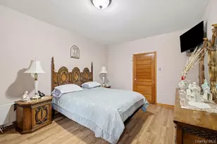 20-15 Menahan St, Ridgewood, NY 11385 - Photo 27