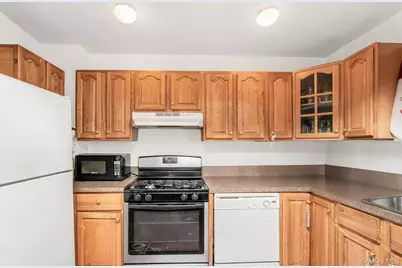 6 Porach Street, Yonkers, NY 10701 - Photo 9