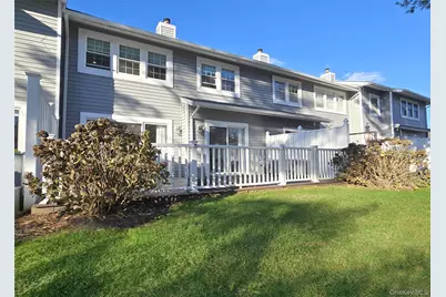 31 Hampshire Court #31, Holbrook, NY 11741 - Photo 25