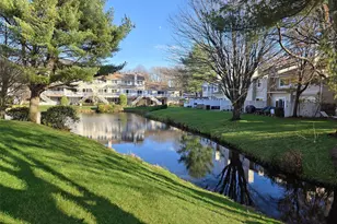 31 Hampshire Ct, Holbrook, NY 11741 - Photo 27