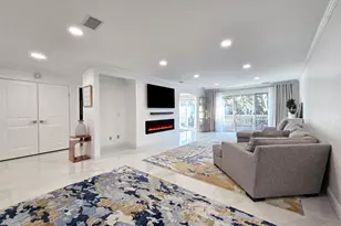 31 Hampshire Ct, Holbrook, NY 11741 - Photo 9