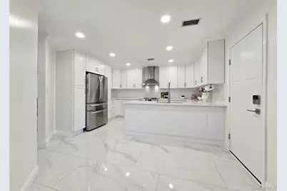 31 Hampshire Court #31, Holbrook, NY 11741 - Photo 5