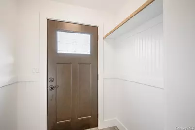 [Address not provided], Bellmore, NY 11710 - Photo 5