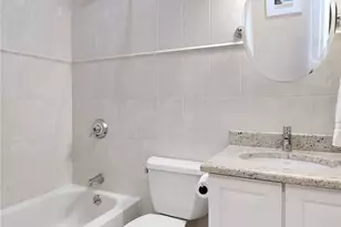 42 Mora Ct, Manhasset, NY 11030 - Photo 27