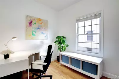 42 Mora Court, Manhasset, NY 11030 - Photo 17