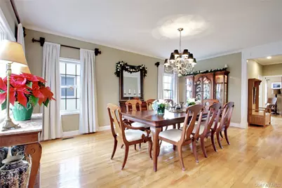 42 Mora Court, Manhasset, NY 11030 - Photo 15