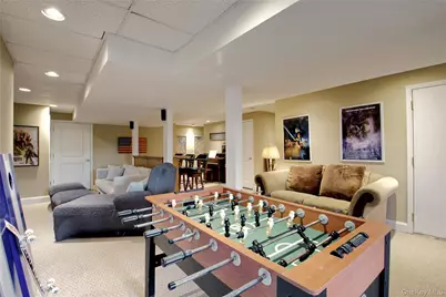 42 Mora Court, Manhasset, NY 11030 - Photo 31