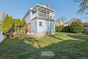444 Carnation Ave, Floral Park, NY 11001 - Photo 31