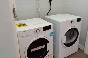 300 Carleton Ave, Central Islip, NY 11722 - Photo 11