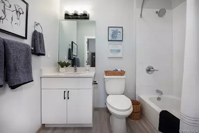 300 Carleton Avenue #5207, Central Islip, NY 11722 - Photo 5