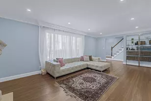 16 Wooleys Ln, Great Neck, NY 11023 - Photo 3