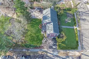 16 Wooleys Ln, Great Neck, NY 11023 - Photo 27