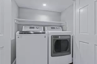 16 Wooleys Ln, Great Neck, NY 11023 - Photo 21