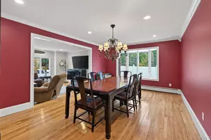 110 Florida Ave, Commack, NY 11725 - Photo 9