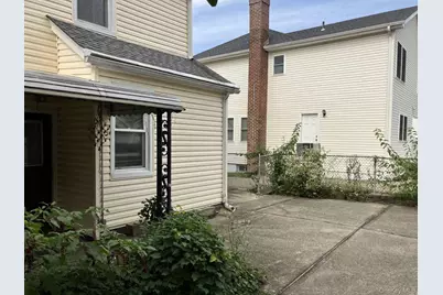 121 Campbell Avenue, Williston Park, NY 11596 - Photo 5