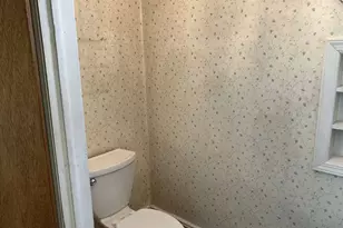 121 Campbell Ave, Williston Park, NY 11596 - Photo 11