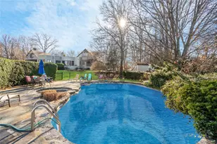 5 Cedar Ln, Glen Cove, NY 11542 - Photo 41