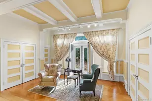 5 Cedar Ln, Glen Cove, NY 11542 - Photo 33