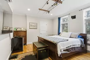 5 Cedar Ln, Glen Cove, NY 11542 - Photo 37