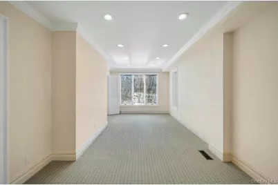 9 Sycamore Drive, Great Neck, NY 11021 - Photo 9