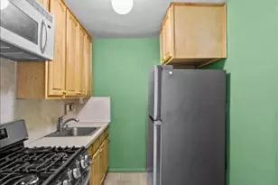 89-35 155th Ave, Howard Beach, NY 11414 - Photo 15