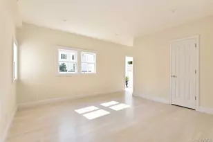 1415 Old Northern Blvd, Roslyn, NY 11576 - Photo 9