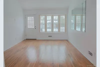 188 Forrest Place, Bay Shore, NY 11706 - Photo 17